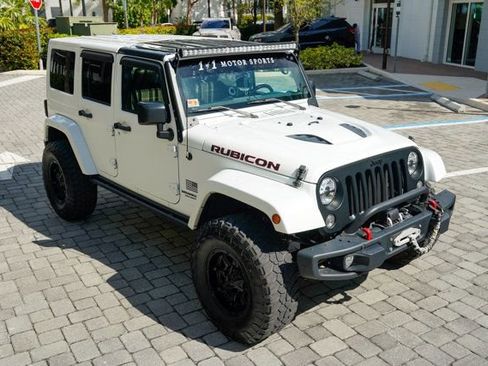 Used 2016 Jeep Wrangler Unlimited Rubicon image 39
