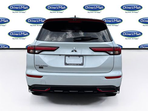 Used 2024 Mitsubishi Outlander SE AWD/4WD image 6