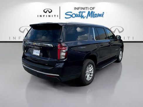 Used 2024 Chevrolet Suburban LT AWD/4WD image 7