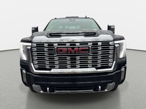 New 2026 GMC Sierra 3500 Denali w/ Denali Reserve Package AWD/4WD image 2