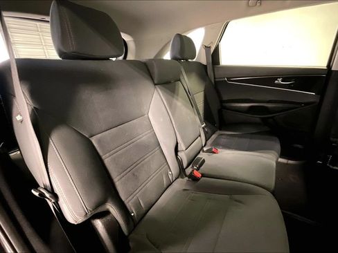 Used 2016 Kia Sorento L FWD image 32