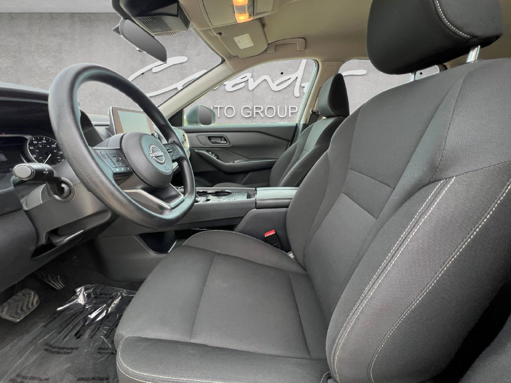 Used 2024 Nissan Rogue S FWD image 19