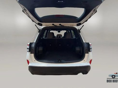 Used 2025 Subaru Forester AWD/4WD image 18
