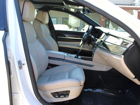 Used 2012 BMW 750Li image 17