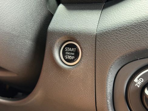 Used 2024 Nissan Frontier PRO-4X w/ Pro Convenience Package AWD/4WD image 22