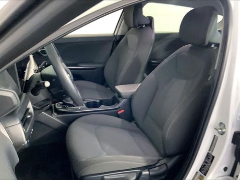 Certified 2025 Kia K4 FWD image 22