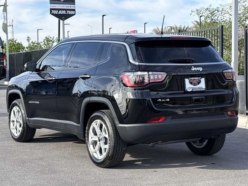 Used 2025 Jeep Compass Sport AWD/4WD image 7