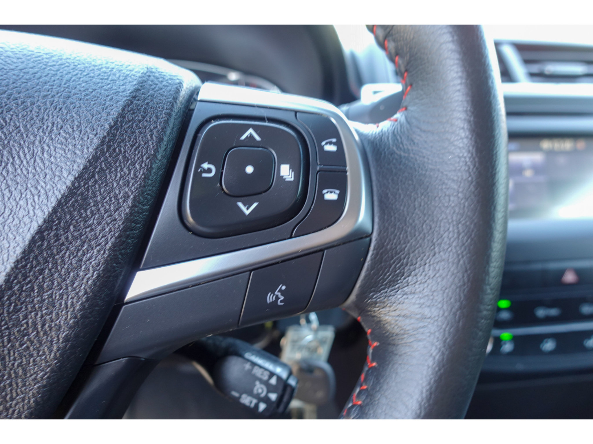 Used 2017 Toyota Camry SE FWD image 15
