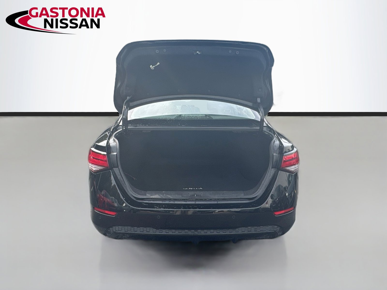 Used 2024 Nissan Sentra SV FWD image 33