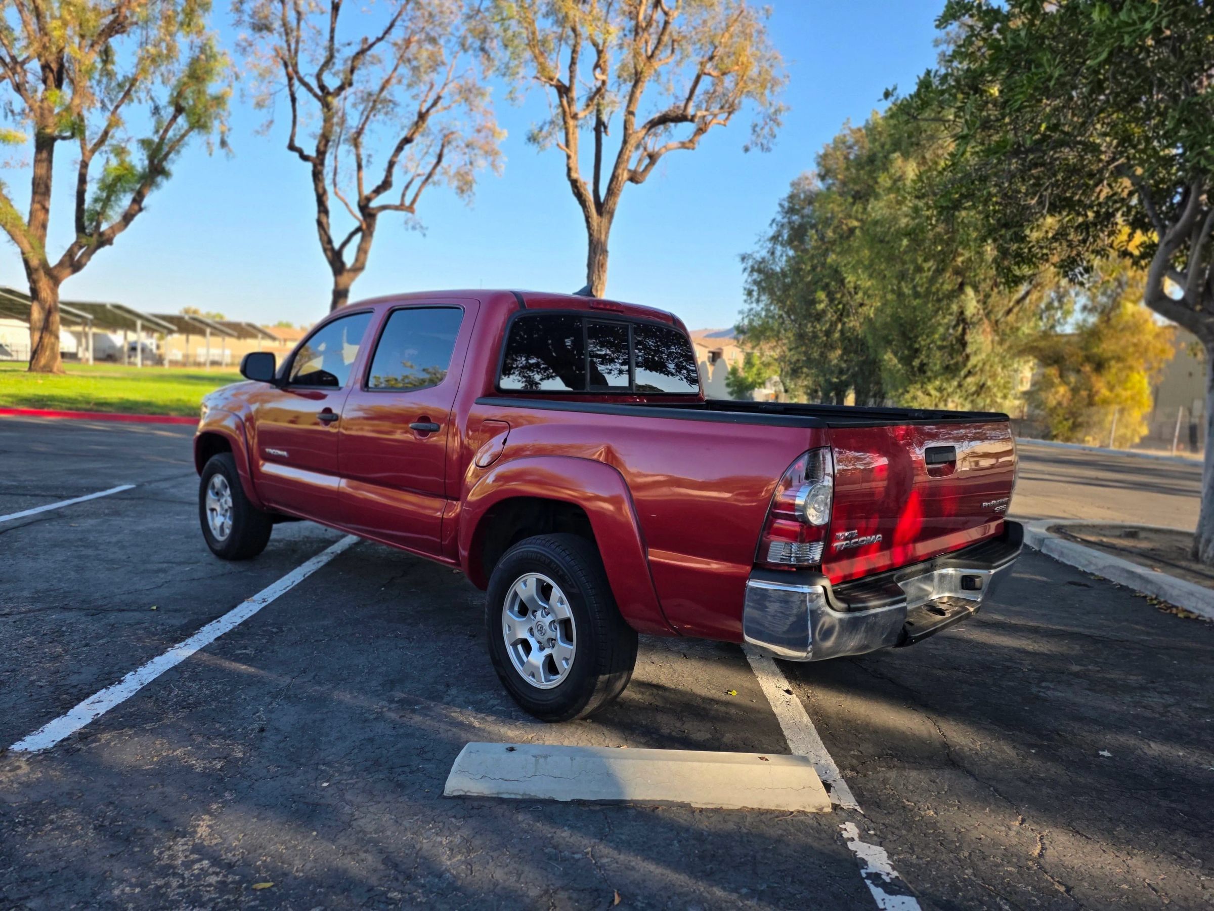 Used 2015 Toyota Tacoma PreRunner RWD image 38