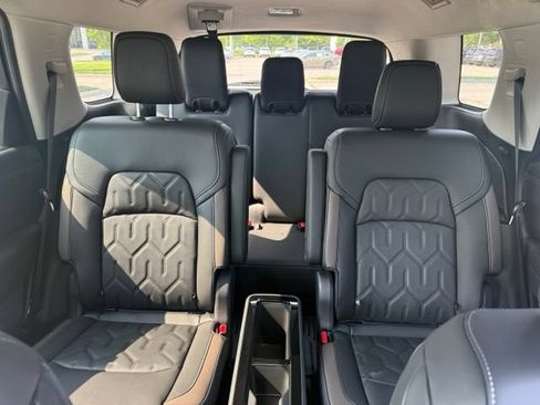 New 2026 Nissan Pathfinder Platinum AWD/4WD image 24