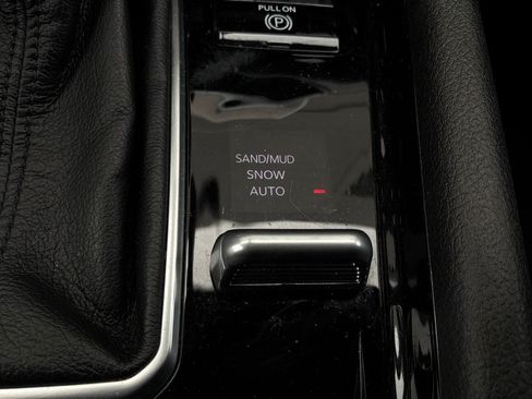 Used 2025 Jeep Compass Limited AWD/4WD image 24
