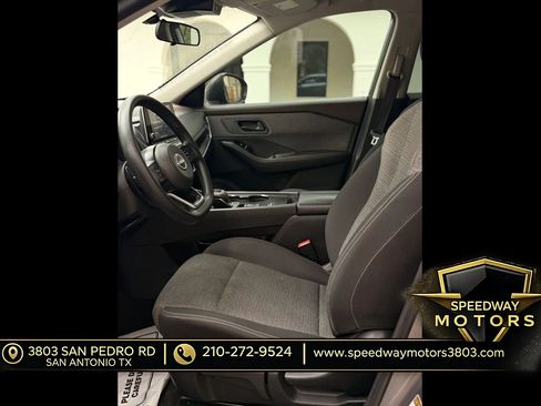 Used 2022 Nissan Rogue S FWD image 14