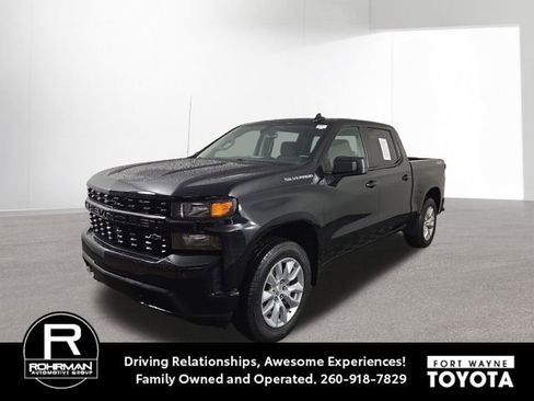 Used 2022 Chevrolet Silverado 1500 Custom image 1