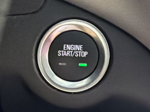 Used 2022 Chevrolet Equinox LT FWD image 47