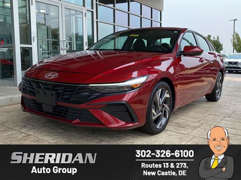 Used 2025 Hyundai Elantra SEL FWD image 1