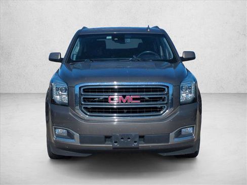 Used 2016 GMC Yukon XL SLT w/ Open Road Package image 2