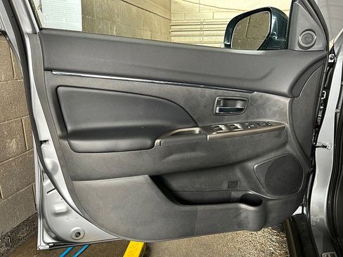 New 2025 Mitsubishi Outlander Sport SE image 17