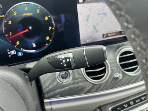Used 2023 Mercedes-Benz E 350 4MATIC Sedan image 26