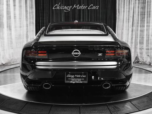 Used 2023 Nissan Z Performance Coupe Blue Leather w/ Floor Mat Package (L93) image 4