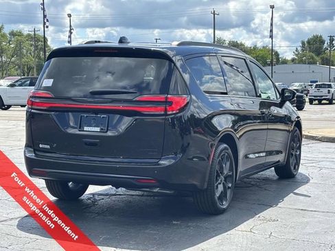 New 2026 Chrysler Pacifica Limited w/ S Appearance Package image 41