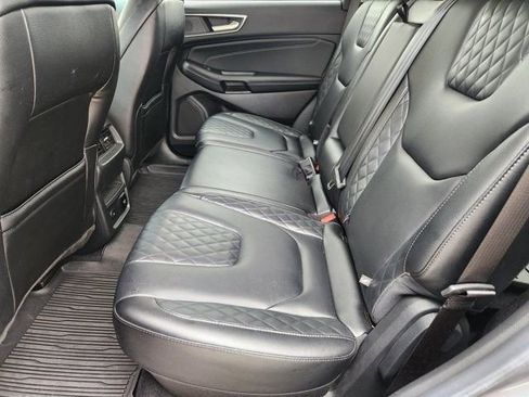 Used 2023 Ford Edge Titanium AWD/4WD image 29
