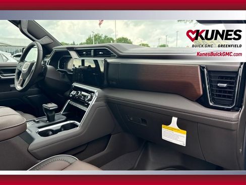 New 2026 GMC Sierra 1500 Denali w/ Denali Reserve Package AWD/4WD image 42