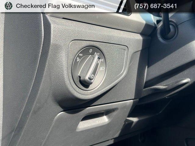Used 2023 Volkswagen Atlas SE w/ Black Wheel Package FWD image 15