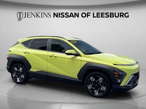 Used 2024 Hyundai Kona SEL FWD image 3