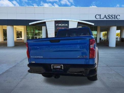 Used 2025 Chevrolet Silverado 1500 ZR2 w/ Technology Package AWD/4WD image 7