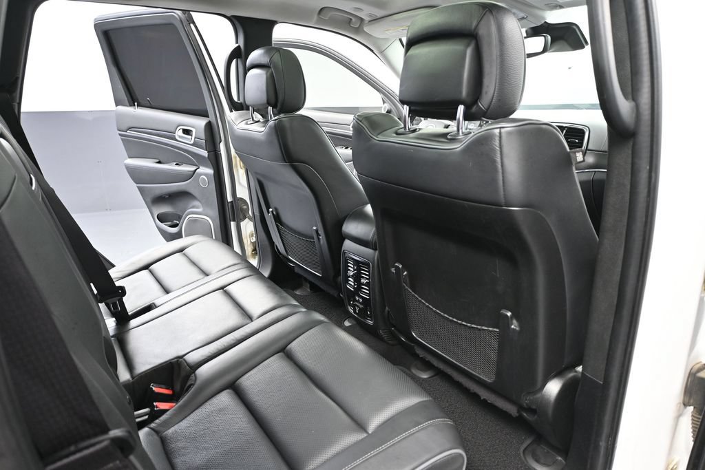 Used 2021 Jeep Grand Cherokee Summit AWD/4WD image 37