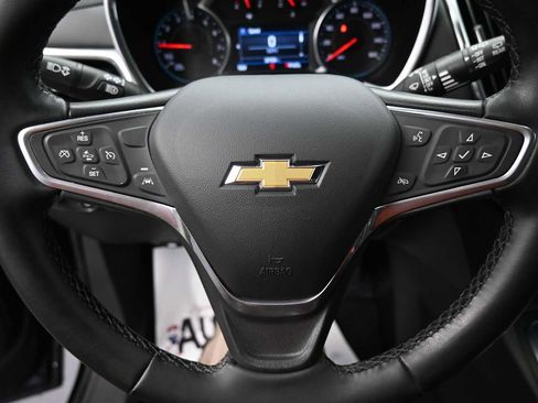 Used 2023 Chevrolet Equinox LT AWD/4WD image 6
