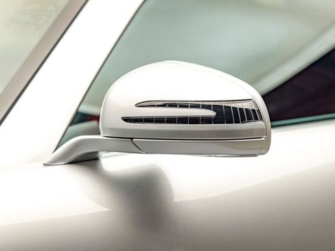 Used 2012 Mercedes-Benz SLS AMG Roadster image 30