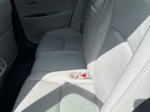 Used 2010 Lexus ES 350 FWD image 4