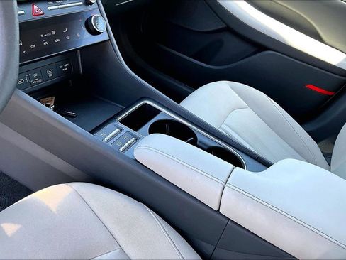 Certified 2024 Hyundai Sonata SEL FWD image 10