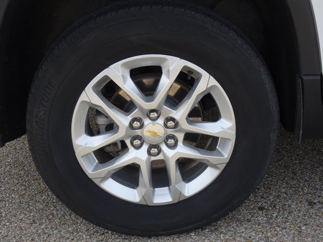 Used 2024 Chevrolet Traverse LS w/ Safety Package FWD image 27