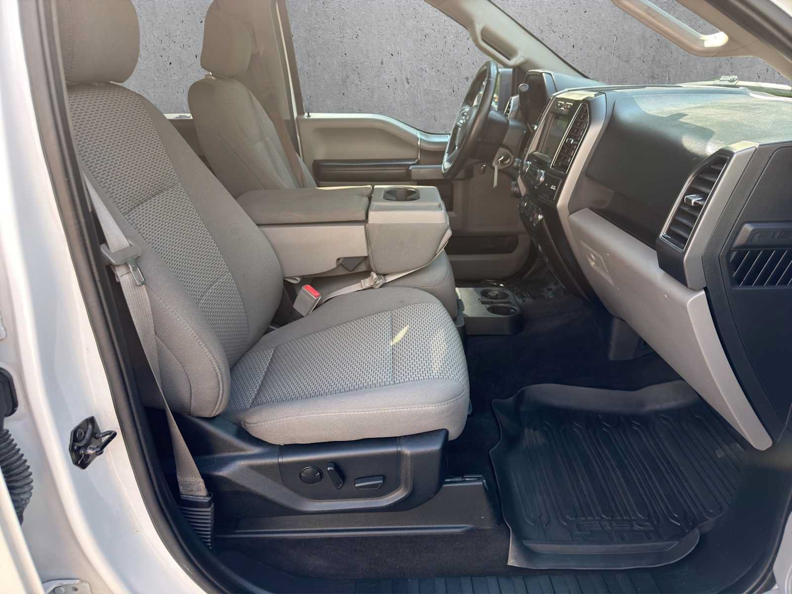 Used 2019 Ford F150 XLT w/ Equipment Group 302A Luxury AWD/4WD image 20