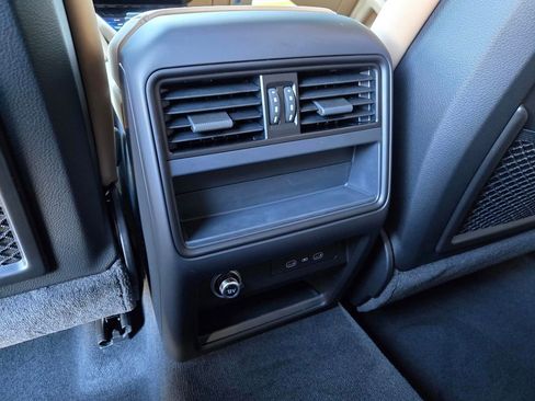 New 2026 Porsche Cayenne image 19