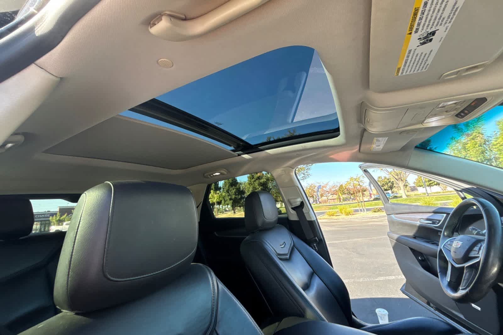 Used 2017 Cadillac XT5 Luxury w/ Driver Awareness Package FWD image 19