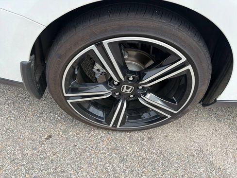 Used 2024 Honda Accord Sport image 8