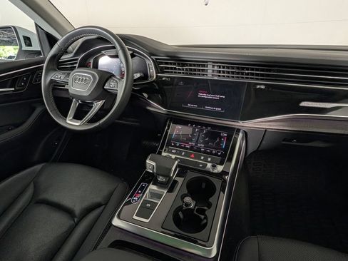 Used 2023 Audi Q8 Premium Plus w/ Premium Plus Package AWD/4WD image 22