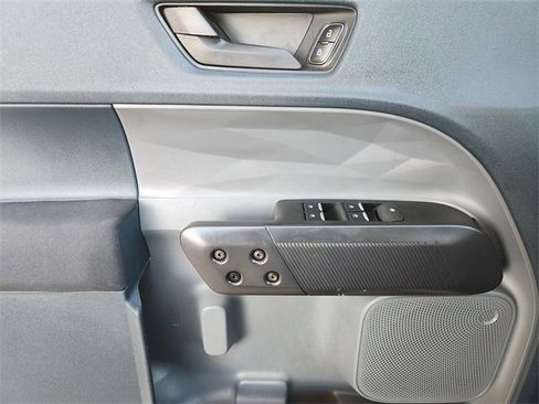 Used 2023 Ford Maverick XL image 20