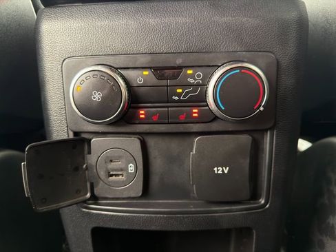 Used 2020 Ford Explorer XLT w/ Equipment Group 202A image 16