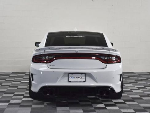 Used 2019 Dodge Charger SRT Hellcat w/ Harman/Kardon Audio Group RWD image 4