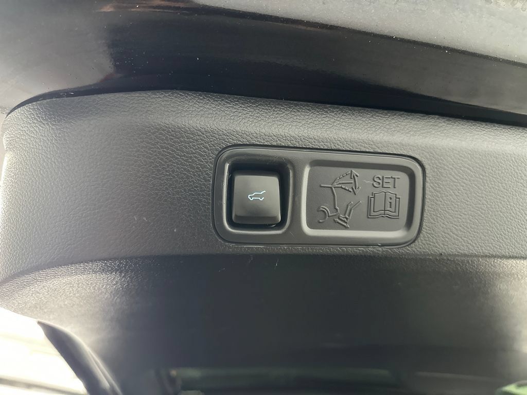 Used 2022 Ford Expedition Max Limited AWD/4WD image 22