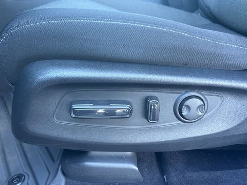 Used 2025 Honda CR-V EX image 18