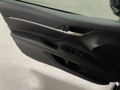 Certified 2023 Toyota Camry SE FWD image 14