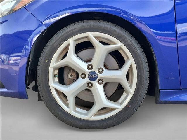 Used 2014 Ford Focus ST w/ Equipment Group 202A FWD image 9