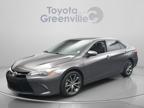 Used 2015 Toyota Camry XSE w/ Moonroof Package image 1