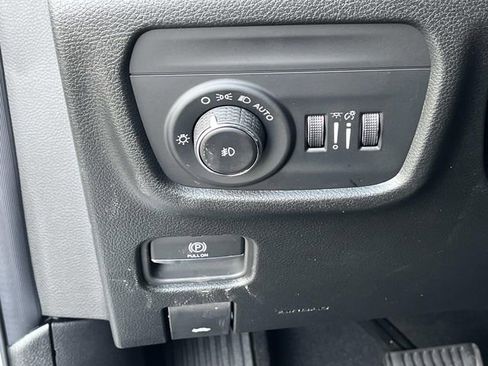 New 2025 Jeep Grand Cherokee Limited w/ Black Appearance Package image 25